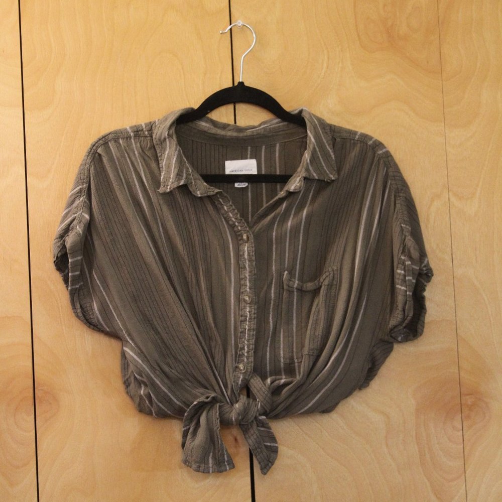 American Eagle Button-Up Shirt